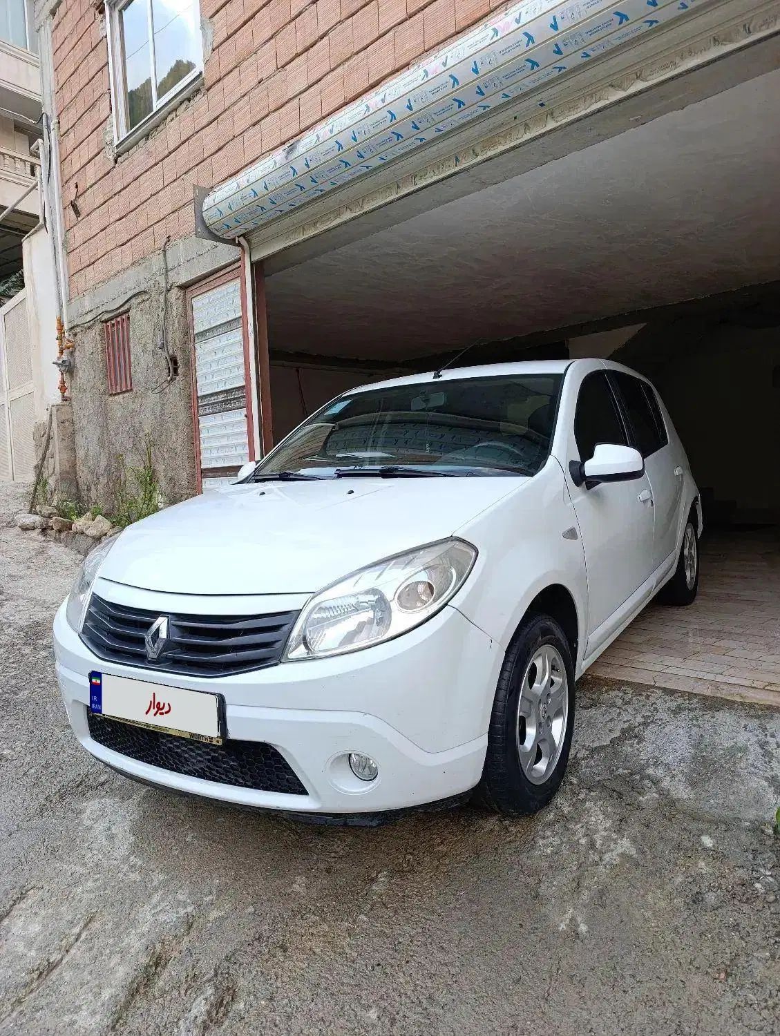 خودرو رنو، ساندرو آگهی ann_20005374