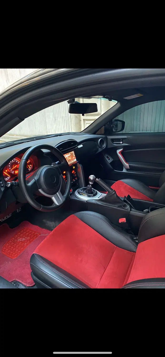 تویوتا GT 86 اتومات آپشنال - 2014