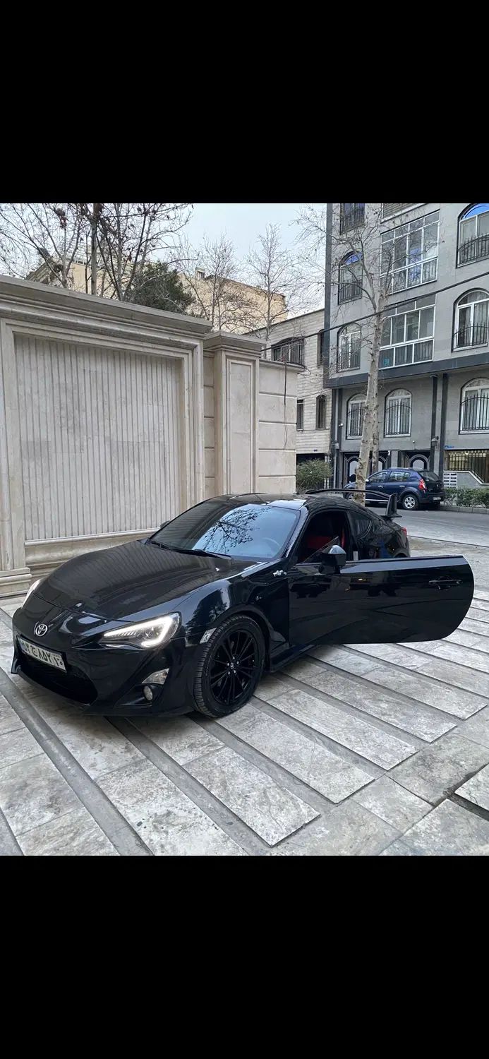 تویوتا GT 86 اتومات آپشنال - 2014