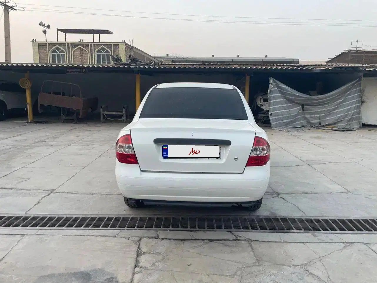 تیبا صندوق دار SX - 1399