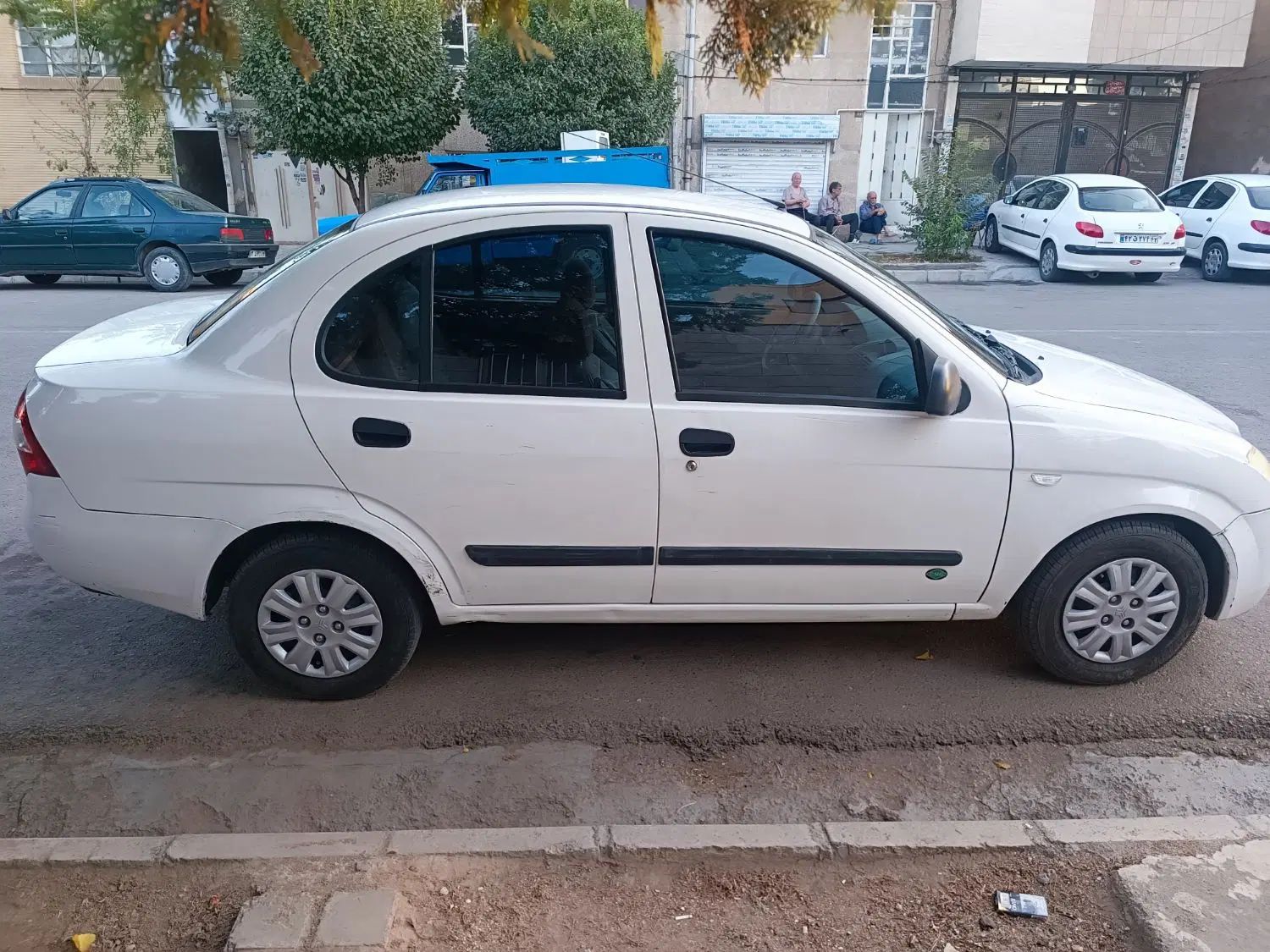 تیبا صندوق دار EX - 1395