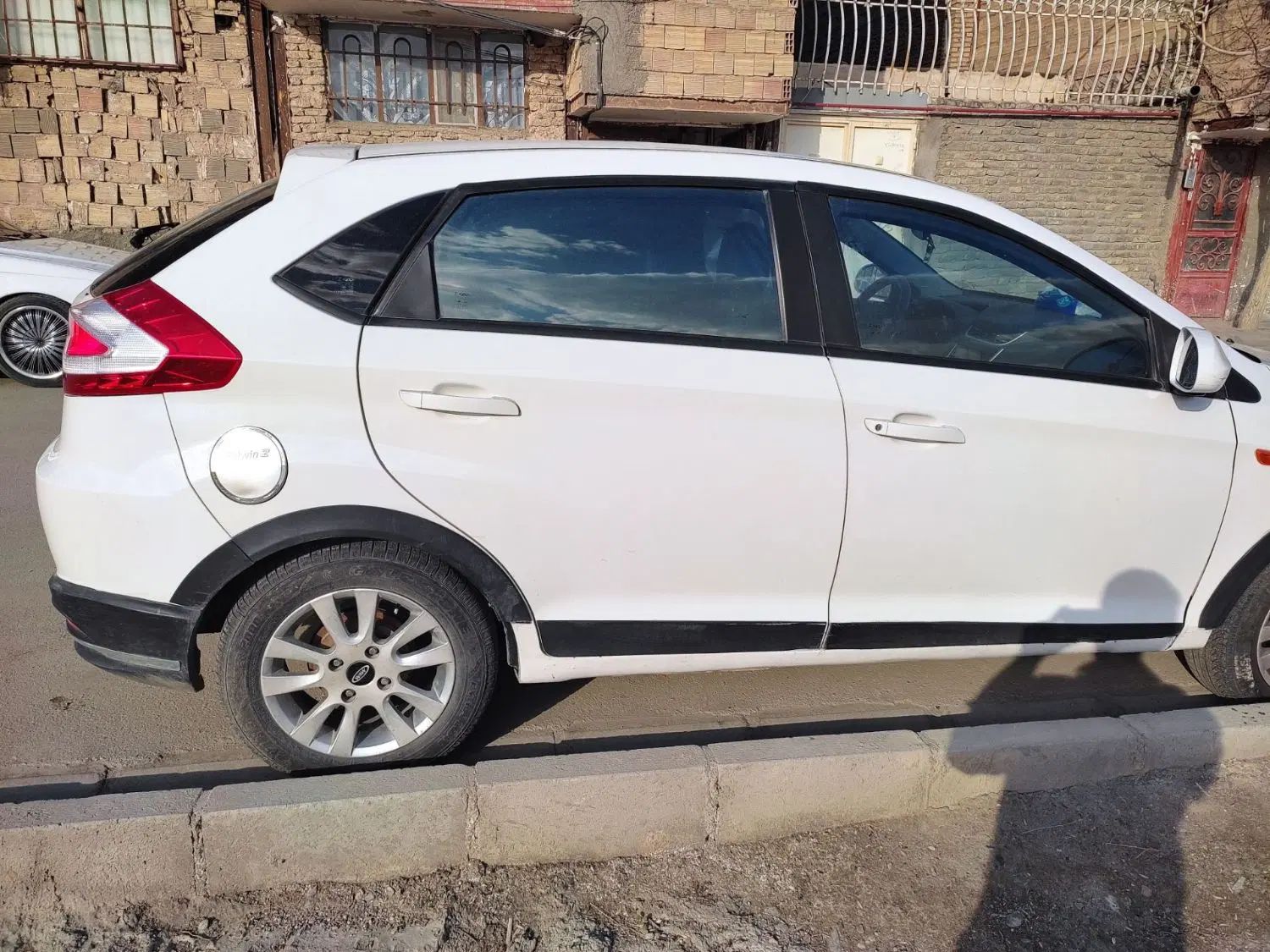 ام وی ام 315 هاچ بک ساده دنده ای - 1395