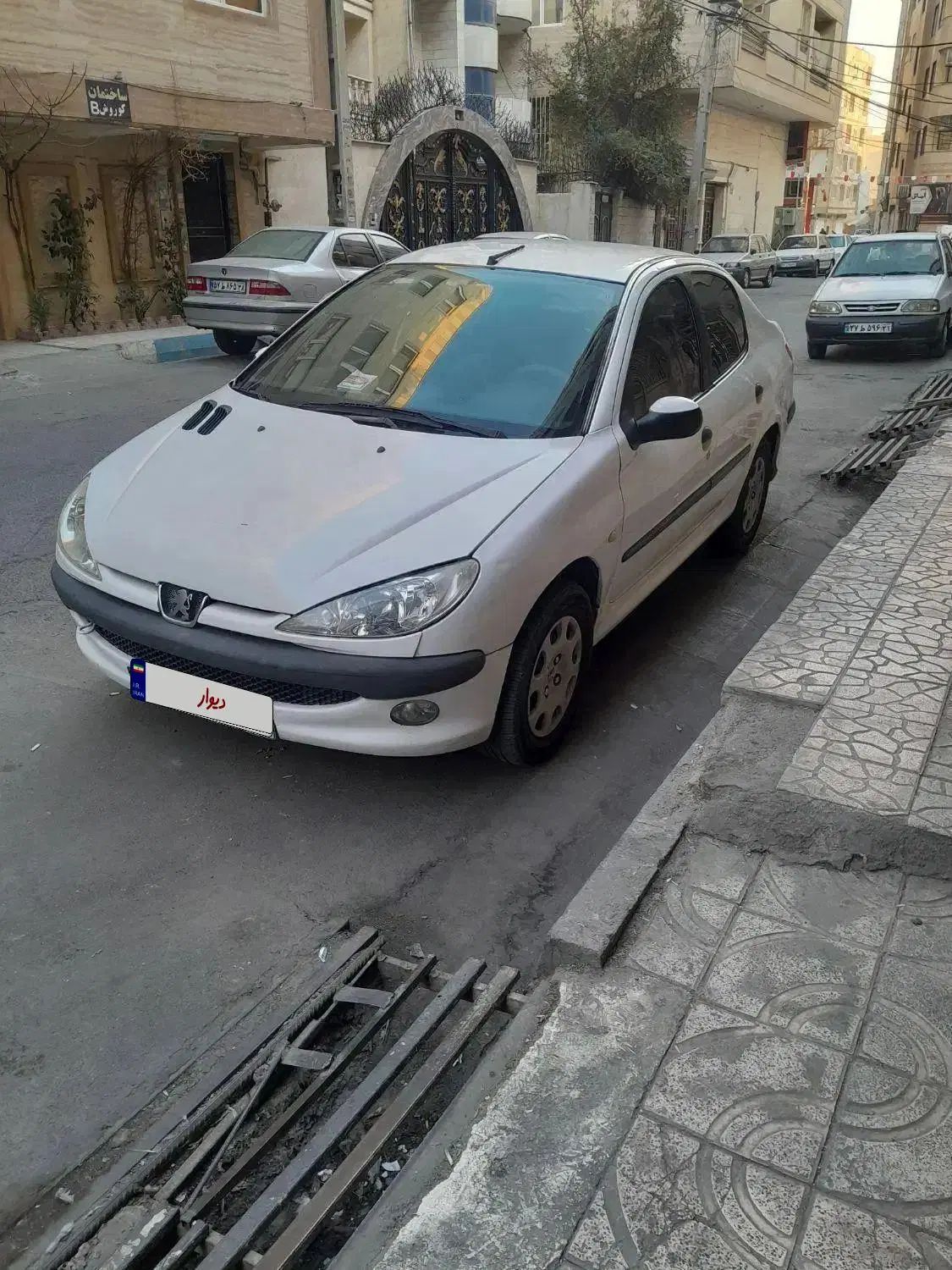 پژو ۲۰۶ صندوق دار v8 - 1390