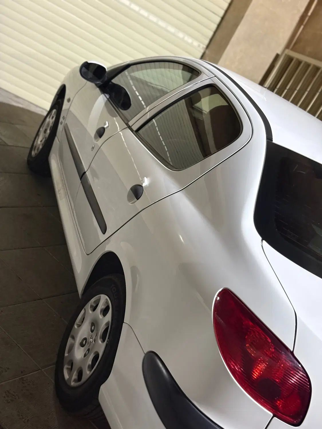 پژو ۲۰۶ صندوق دار v8 - 1399