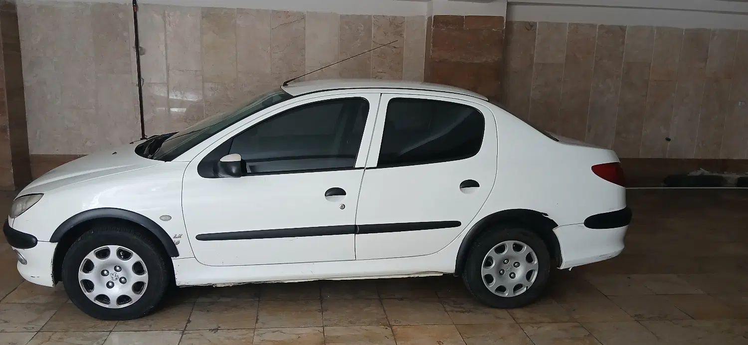 پژو ۲۰۶ صندوق دار v8 - 1396