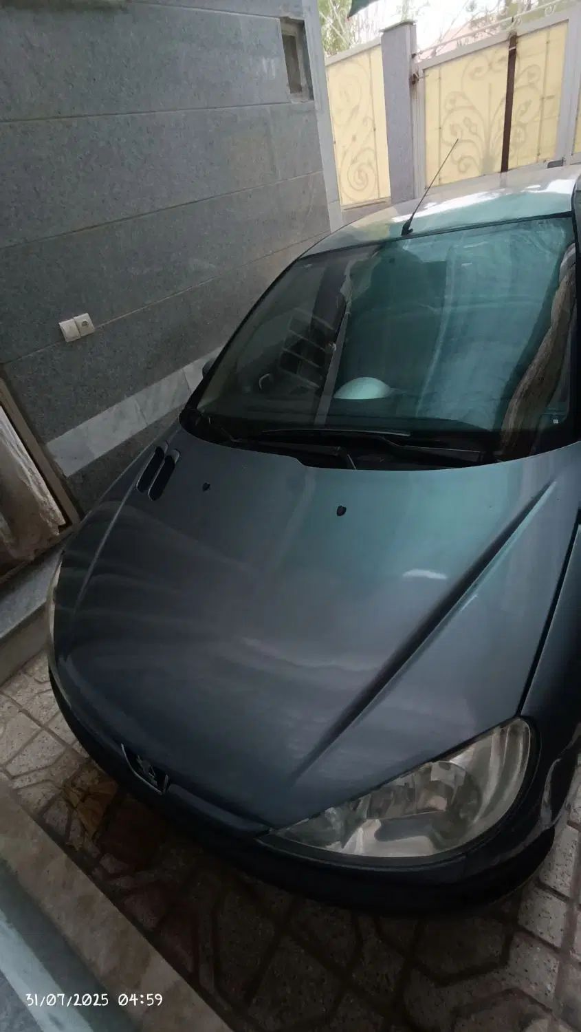 پژو ۲۰۶ صندوق دار v8 - 1390