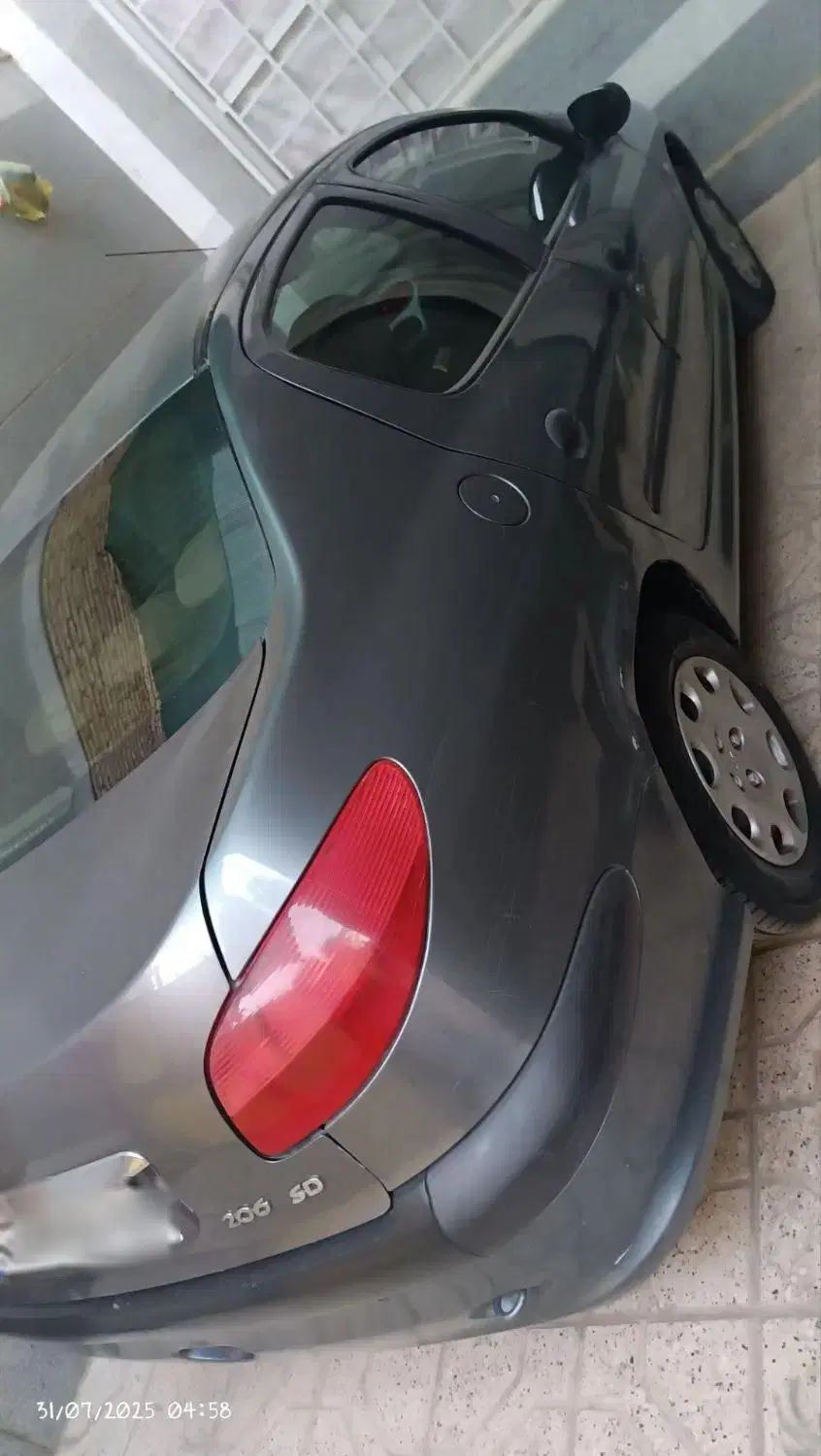 پژو ۲۰۶ صندوق دار v8 - 1390