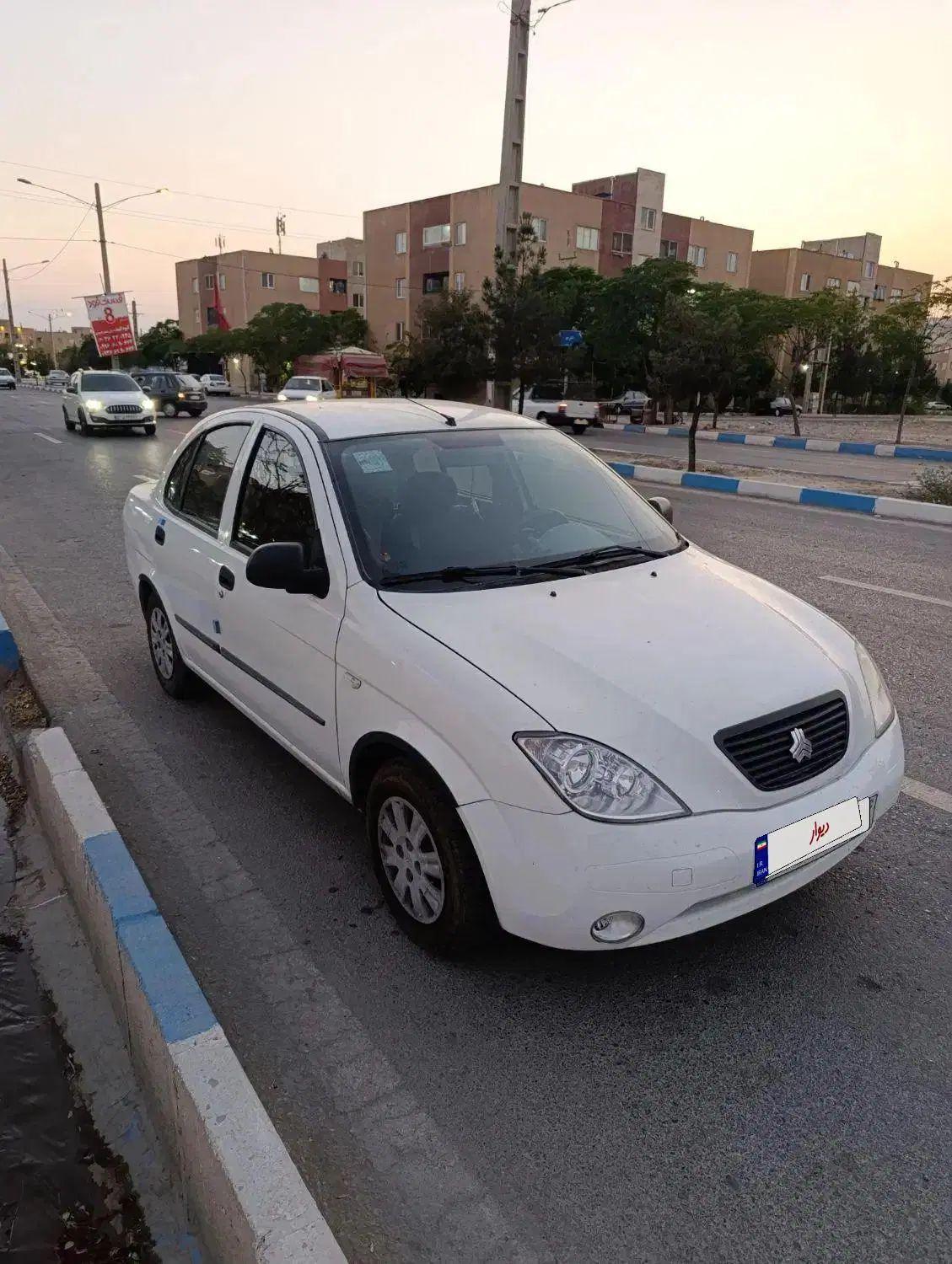 تیبا صندوق دار SX - 1399