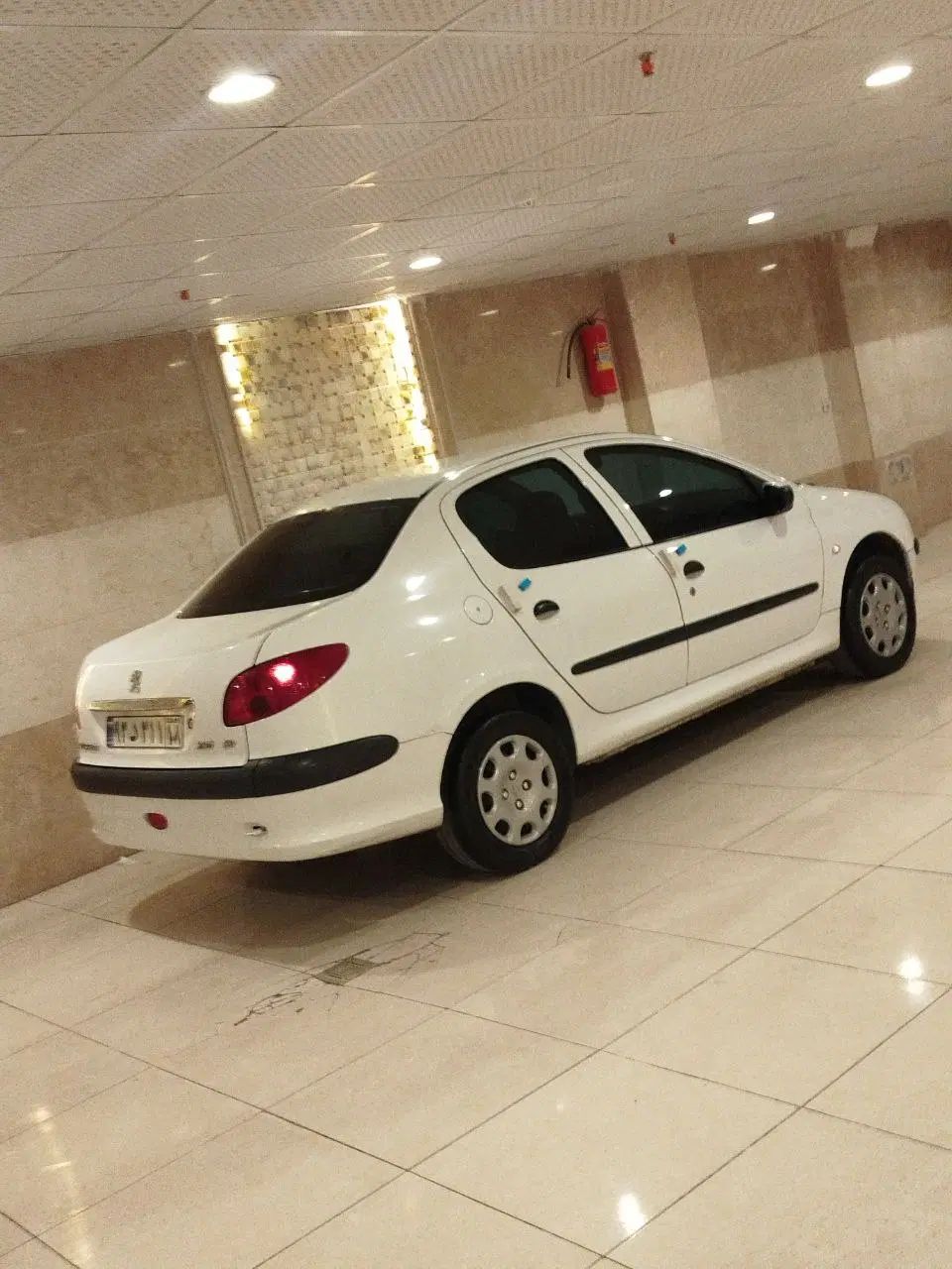 پژو ۲۰۶ صندوق دار v8 - 1398