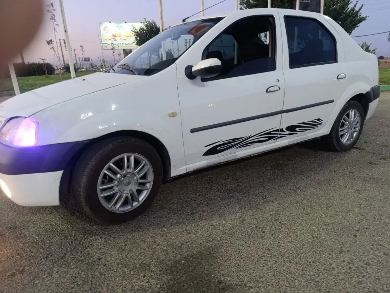 رنو تندر 90 E2 - 1389