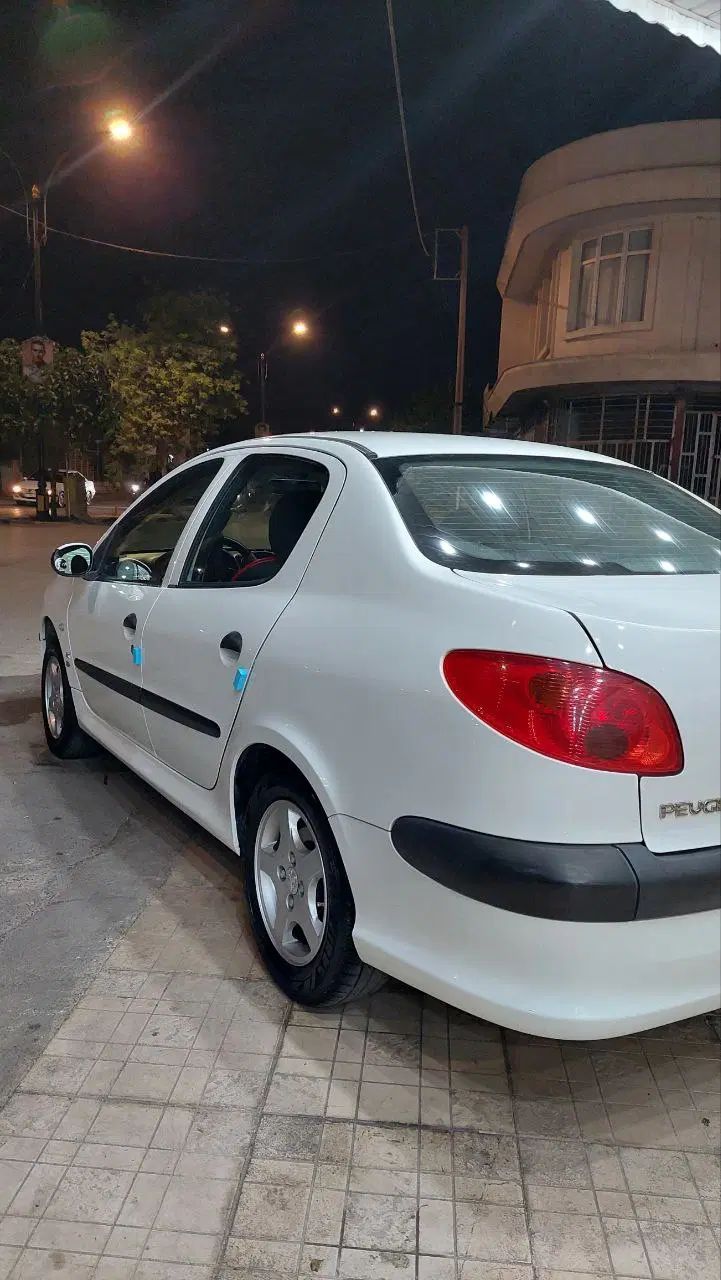 پژو ۲۰۶ صندوق دار v8 - 1396