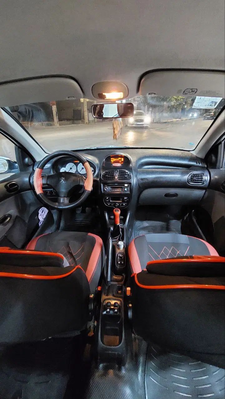 پژو ۲۰۶ صندوق دار v8 - 1396