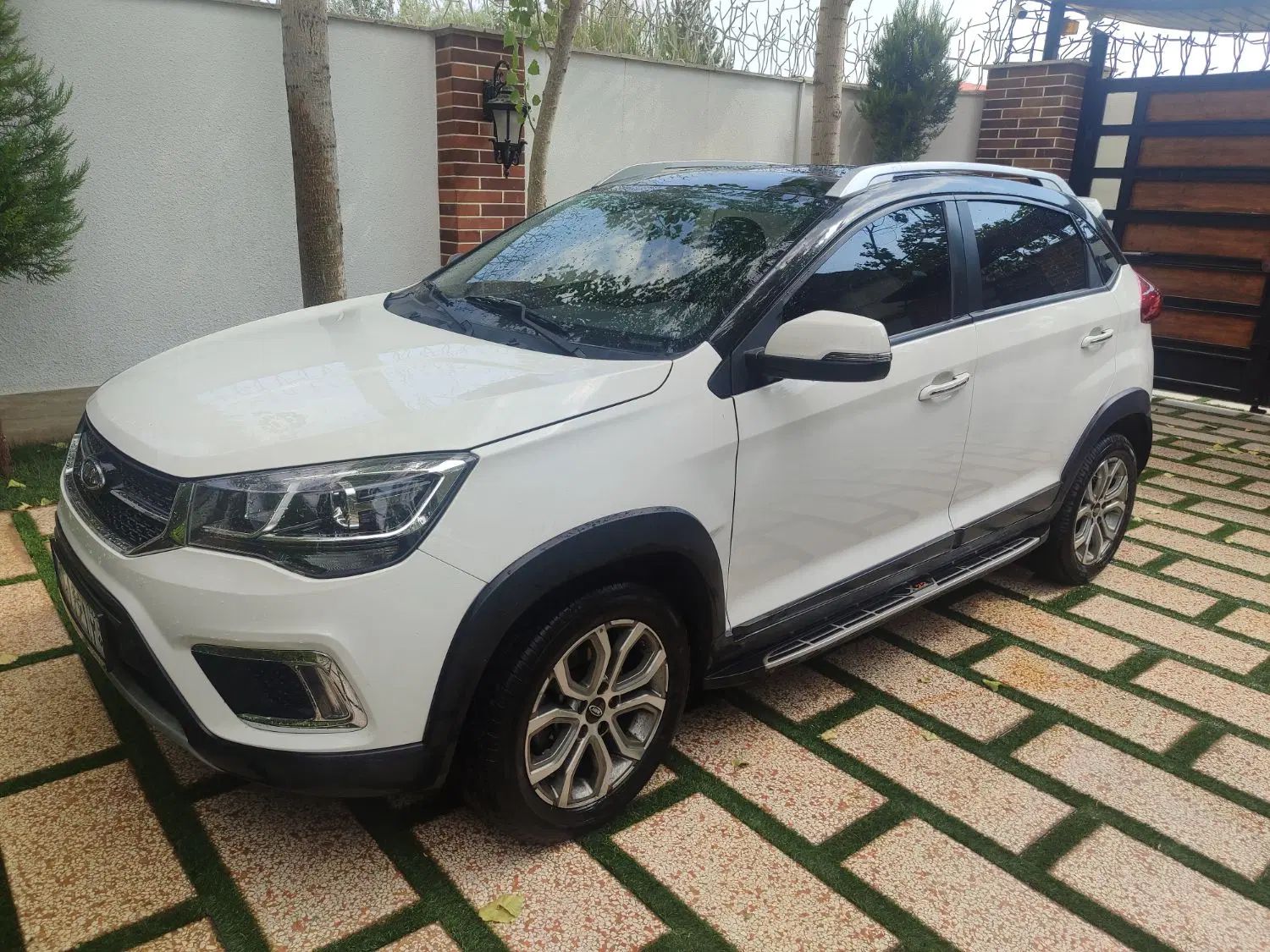 ام وی ام X22 اتوماتیک اسپرت - 1397