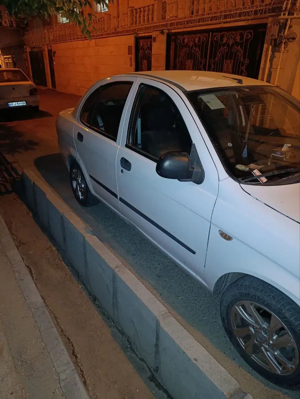 تیبا صندوق دار LX - 1388
