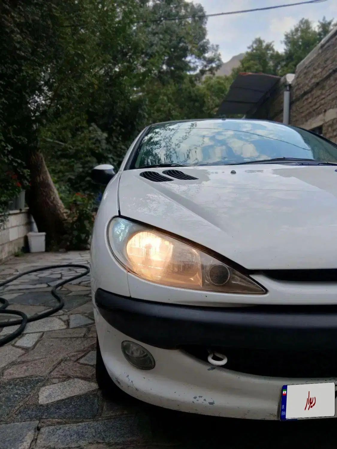 پژو ۲۰۶ صندوق دار v8 - 1394
