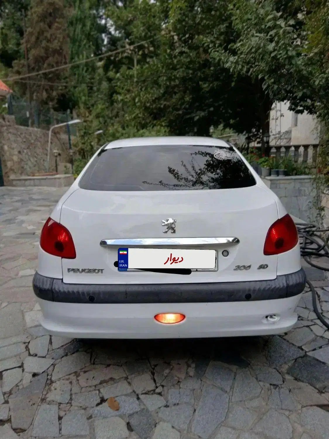 پژو ۲۰۶ صندوق دار v8 - 1394