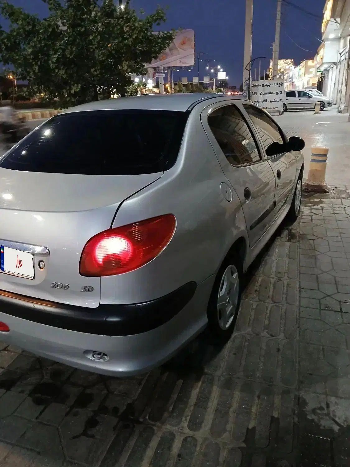 پژو ۲۰۶ صندوق دار v8 - 1386