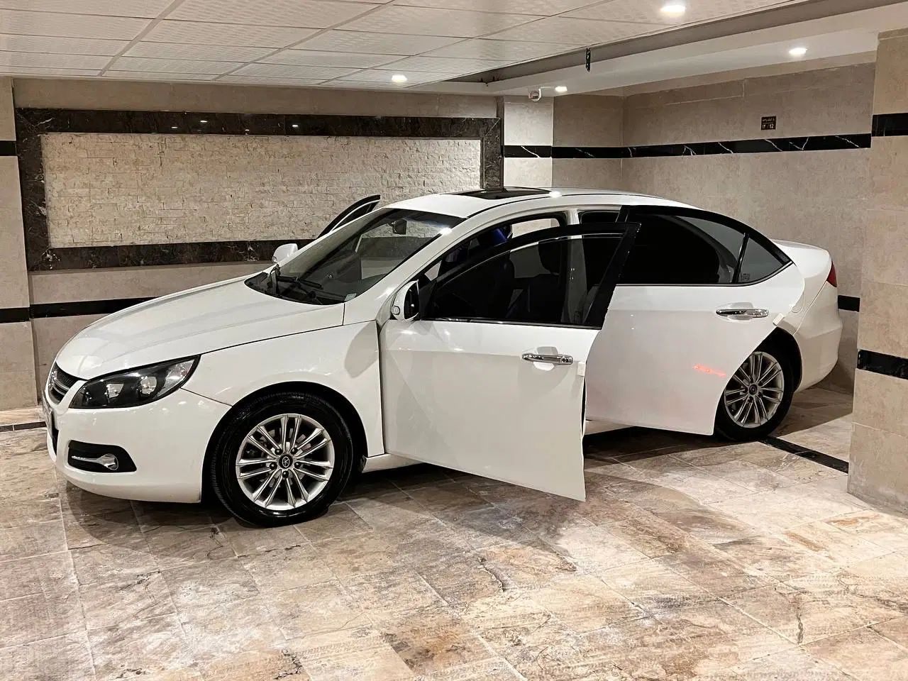 جک J5 اتوماتیک - 1394