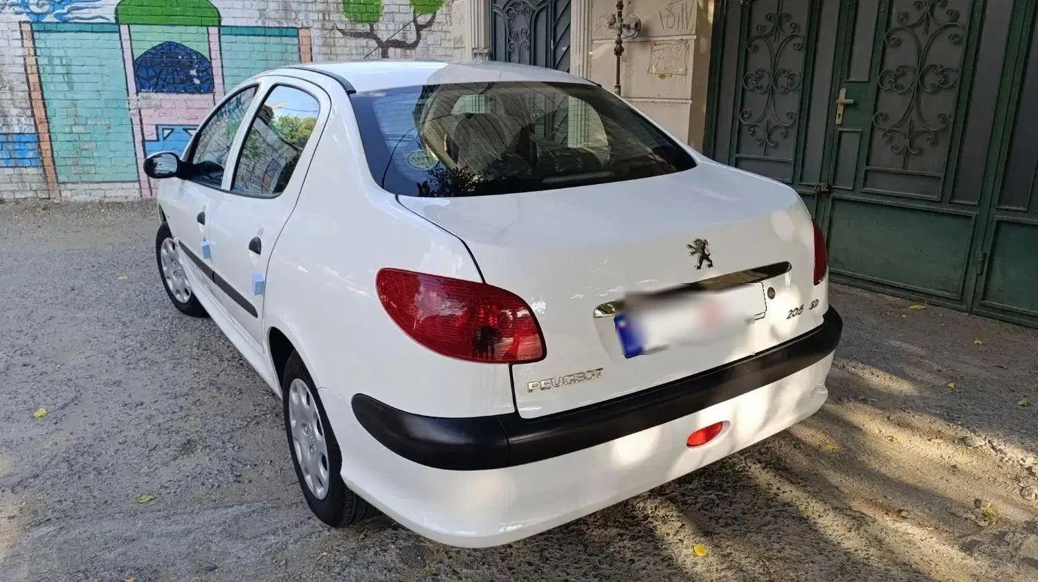 پژو ۲۰۶ صندوق دار v8 - 1400