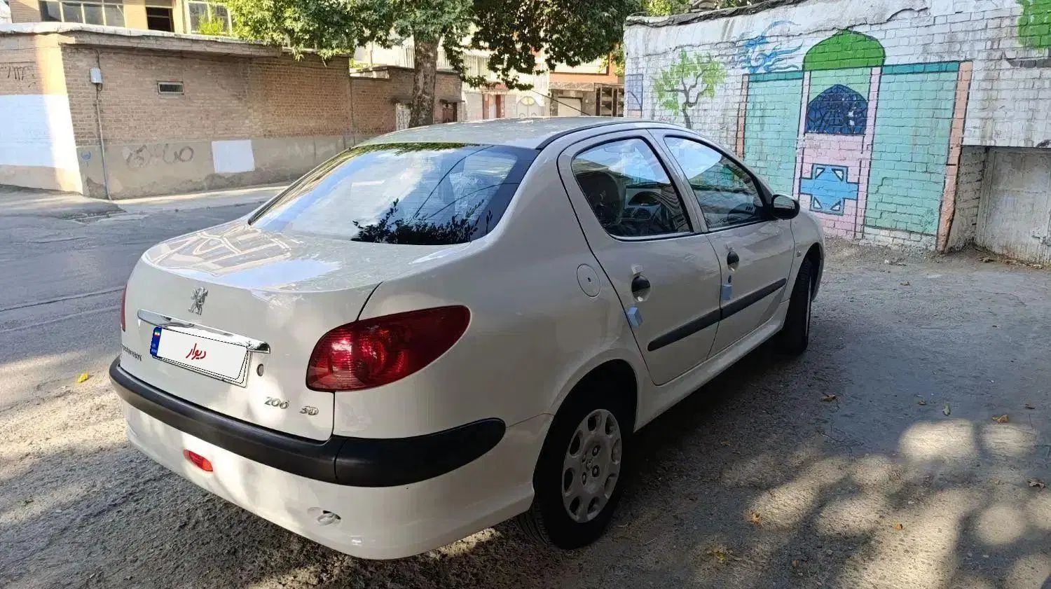 پژو ۲۰۶ صندوق دار v8 - 1400
