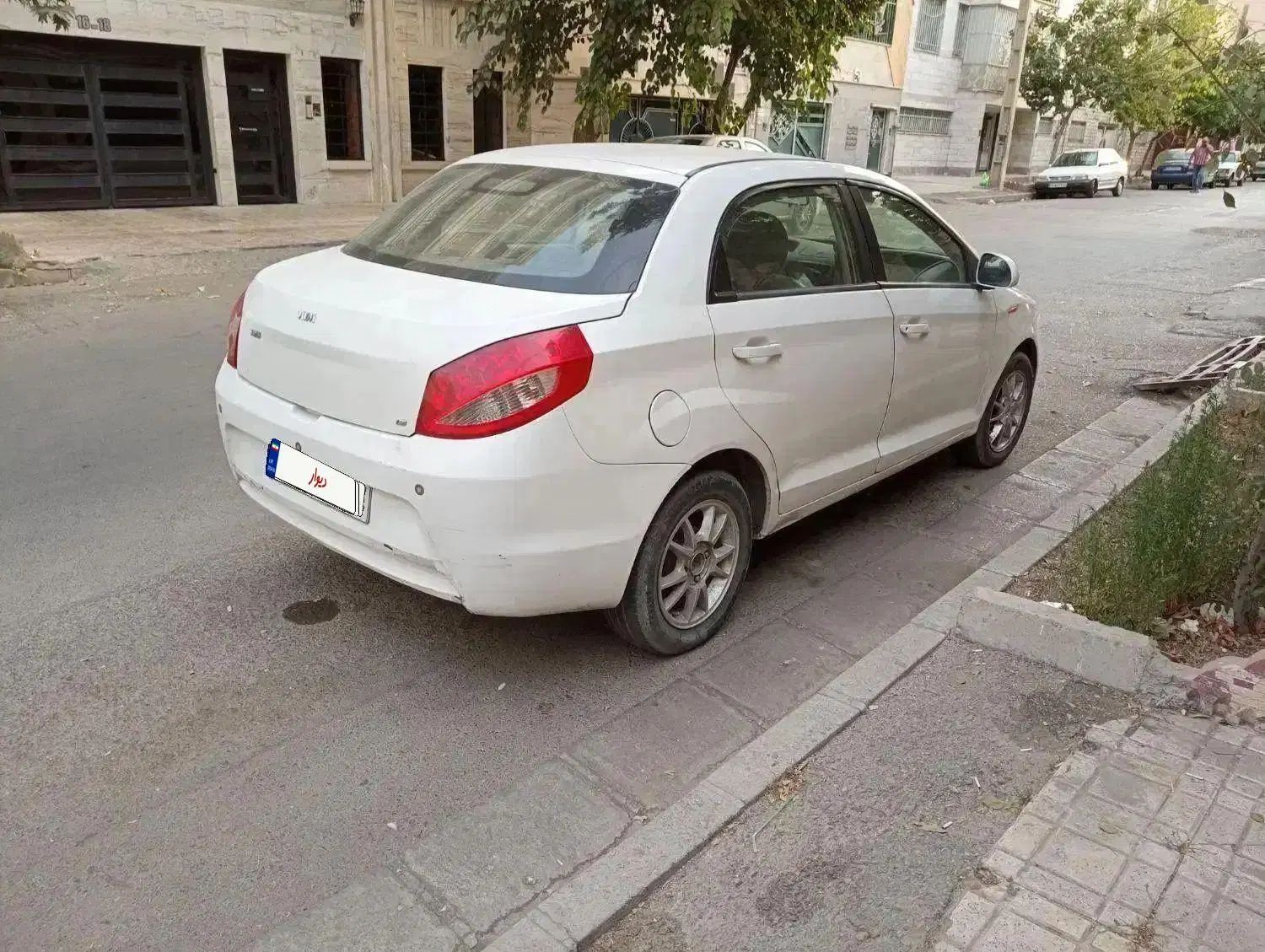 ام وی ام 315 صندوقدار ساده دنده ای - 1392