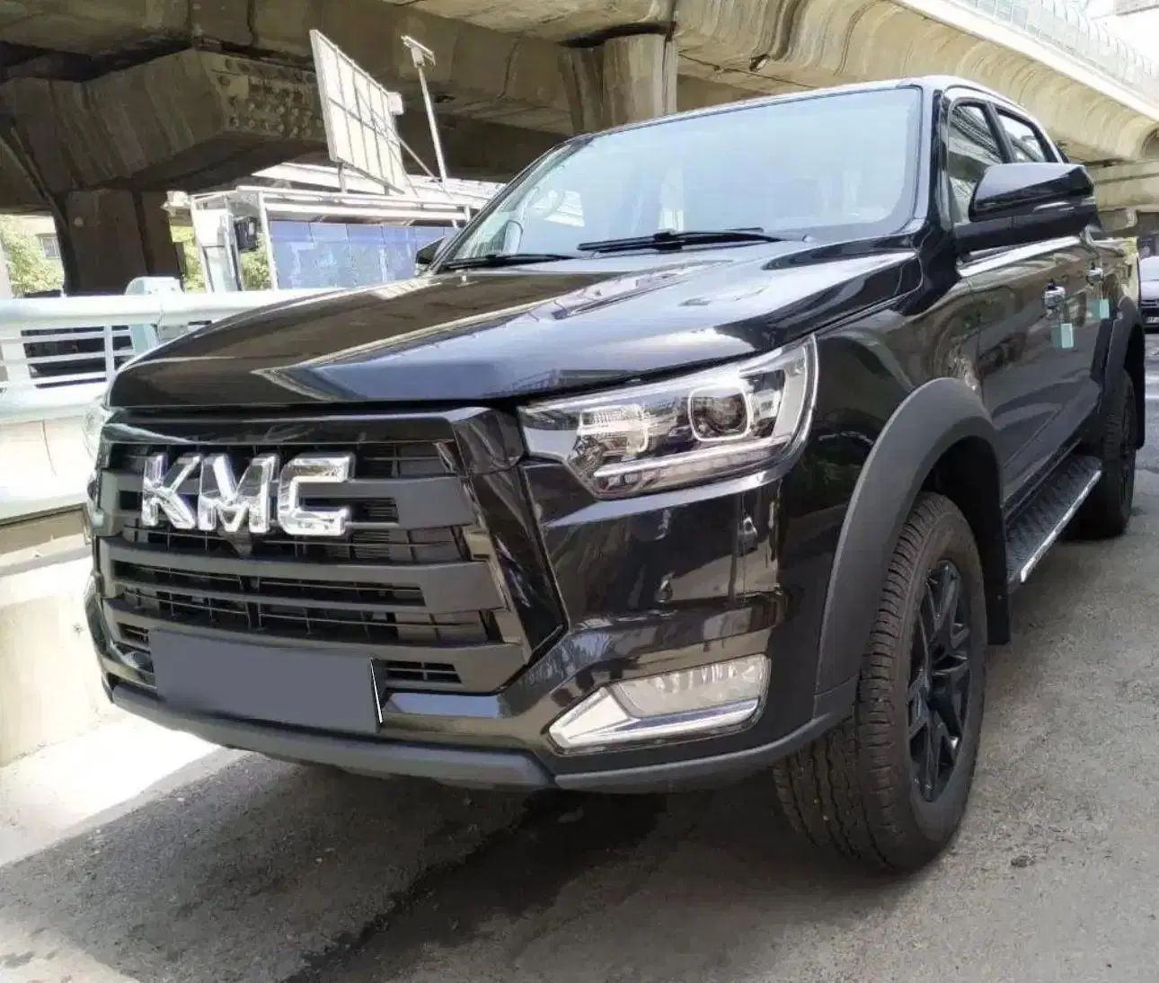 خودرو کی ام سی، T8 آگهی ann_20008965