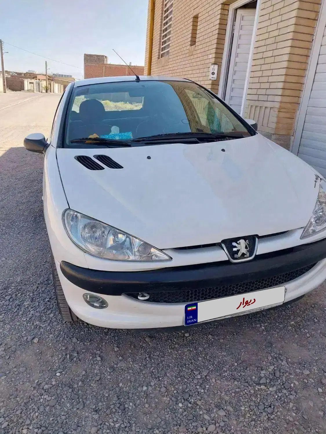 پژو ۲۰۶ صندوق دار v8 - 1389