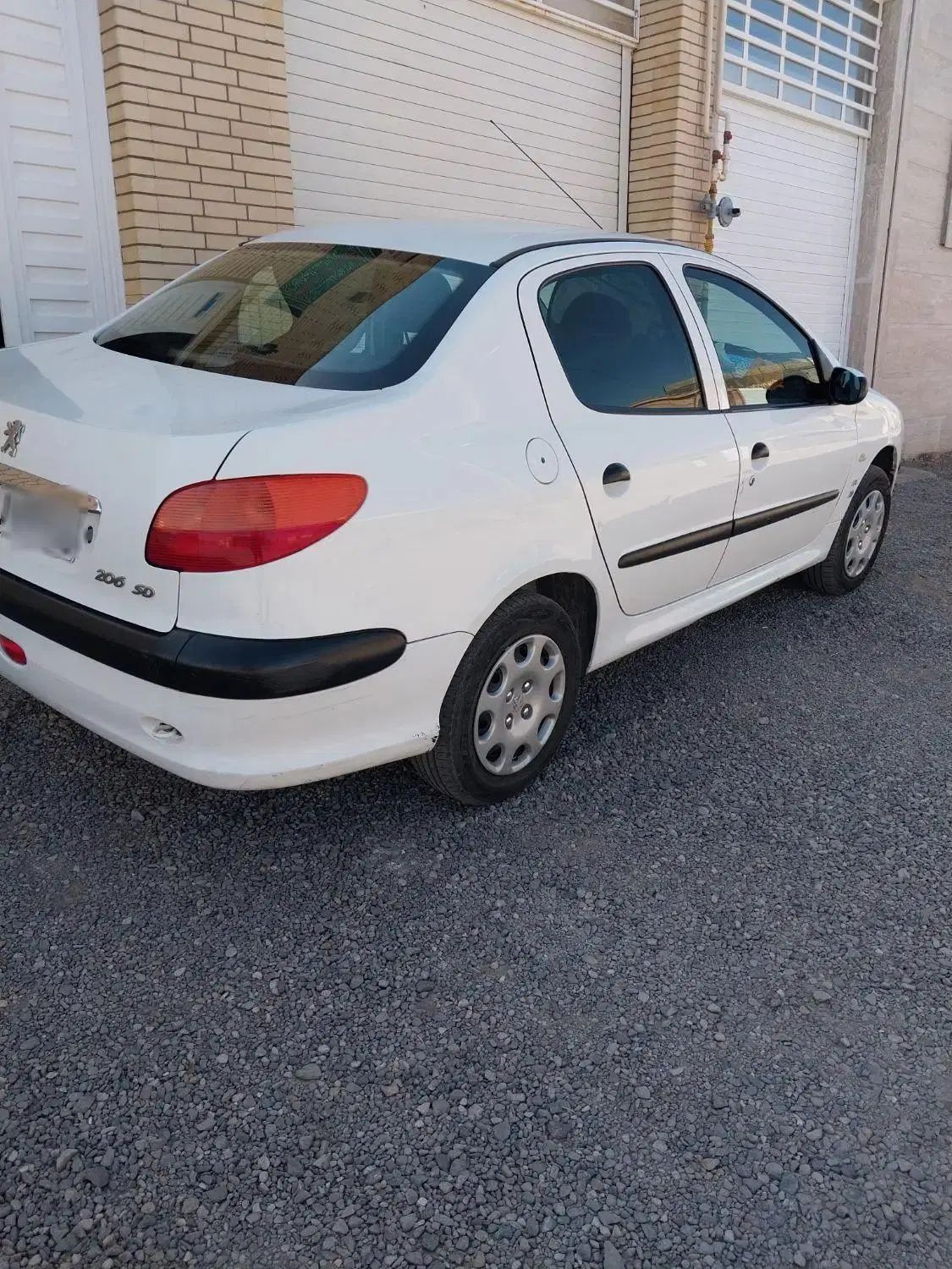 پژو ۲۰۶ صندوق دار v8 - 1389