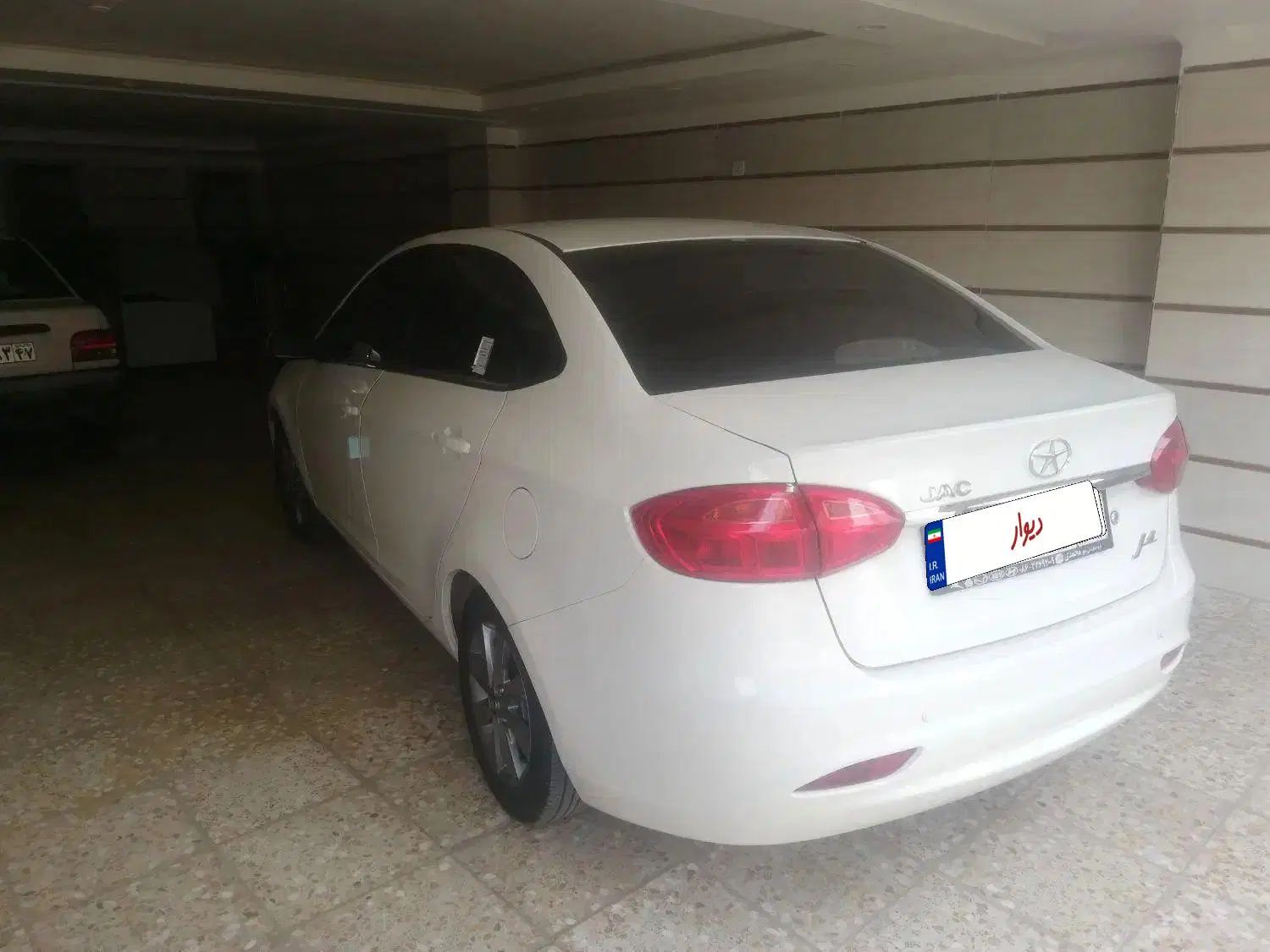 جک J4 اتوماتیک ساده - 1403