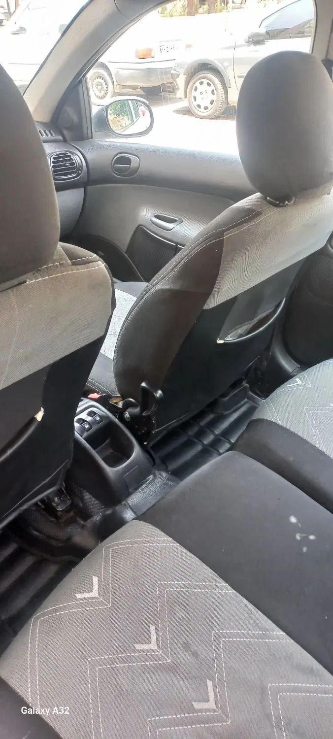 پژو ۲۰۶ صندوق دار v8 - 1391