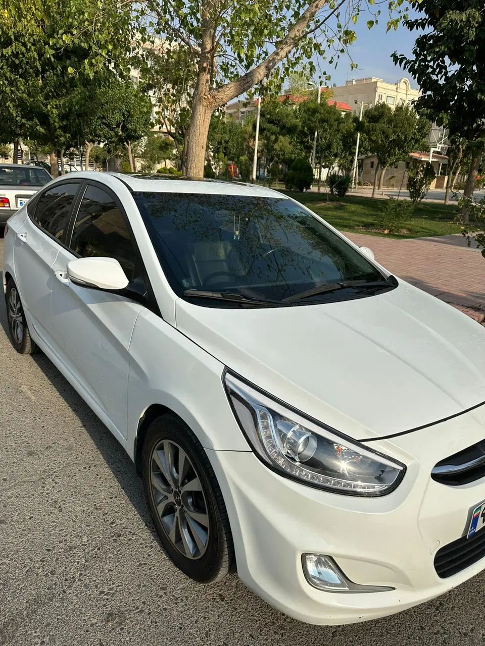 هیوندای اکسنت 1.6 لیتر بلو - 2016