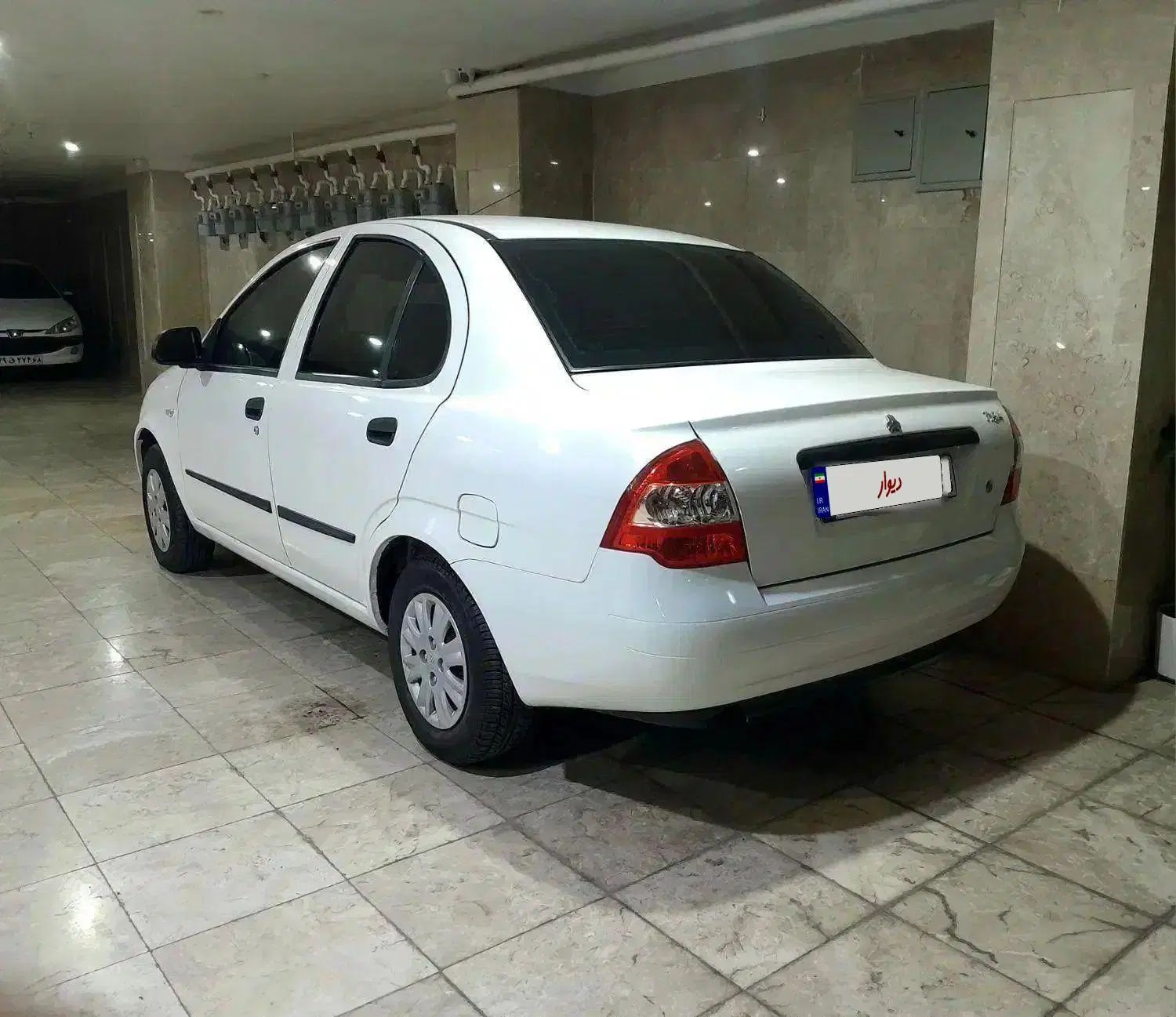 تیبا صندوق دار SX - 1401
