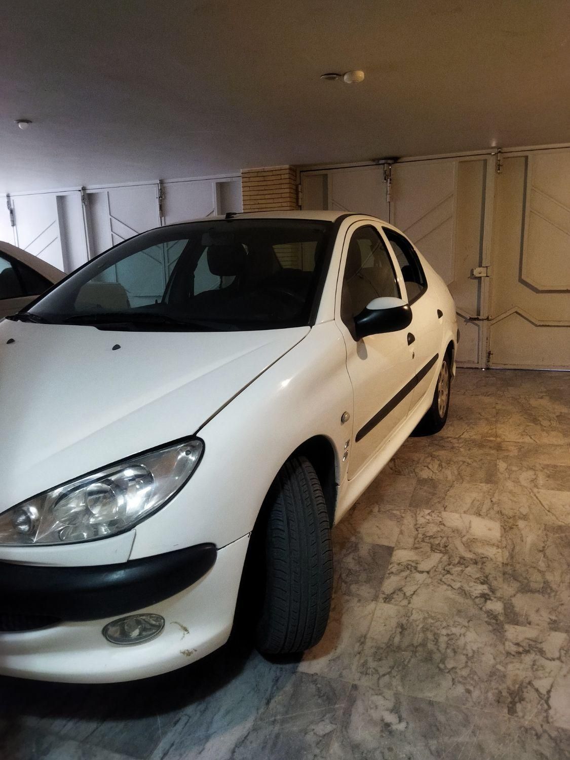 پژو ۲۰۶ صندوق دار v8 - 1396