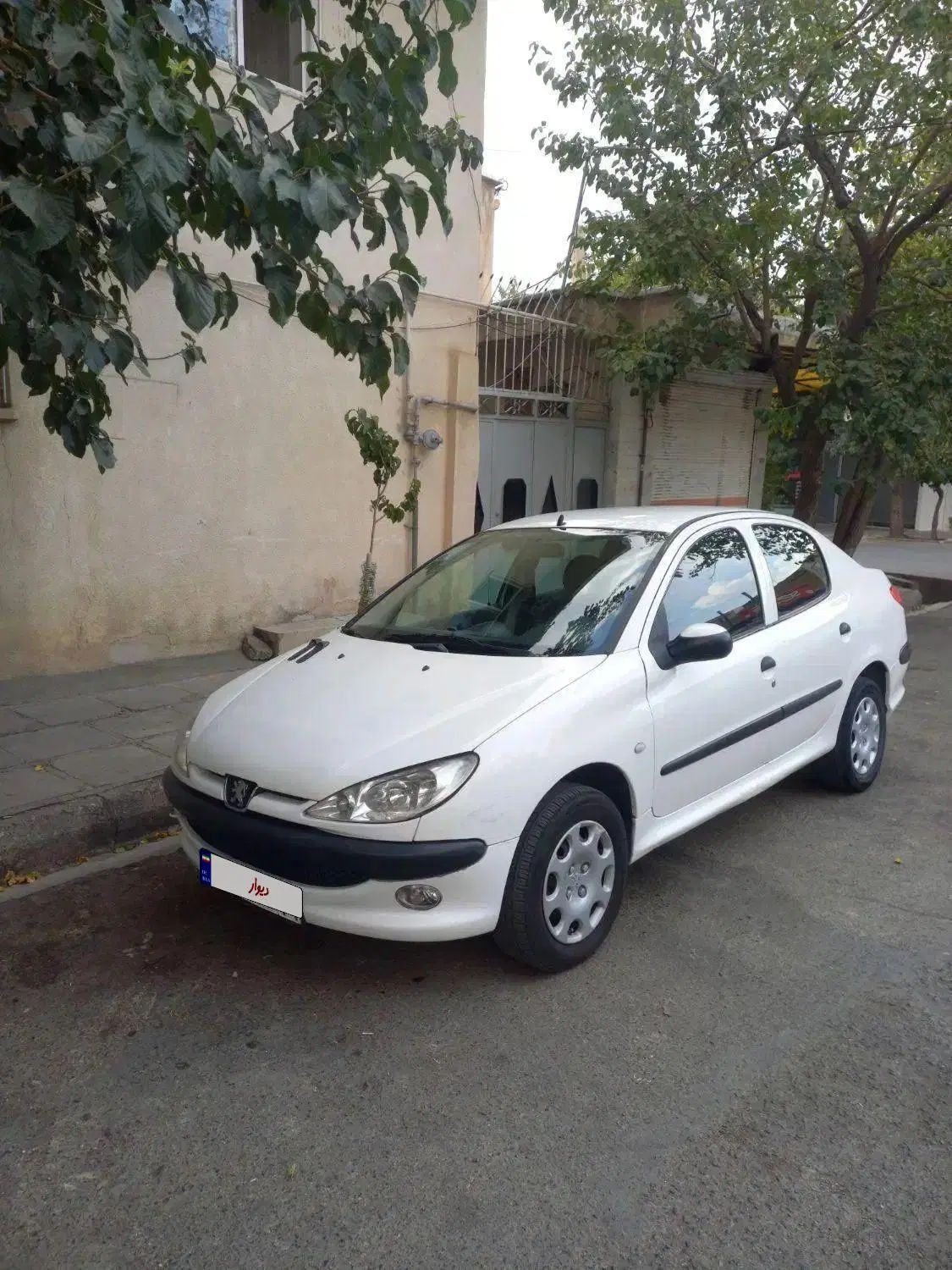 خودرو پژو، ۲۰۶ صندوق دار آگهی ann_20010306