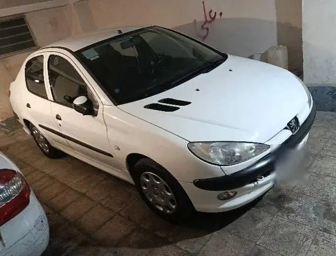 خودرو پژو، ۲۰۶ صندوق دار آگهی ann_20010513