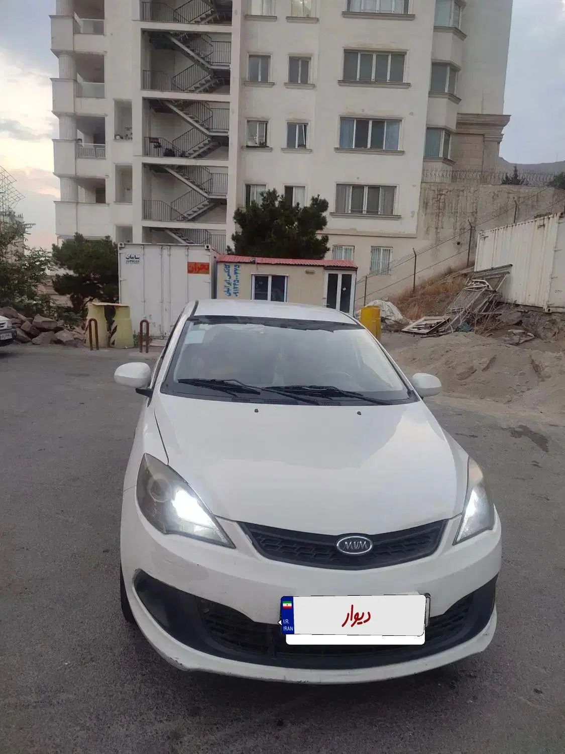 خودرو ام وی ام، 315 هاچ بک آگهی ann_20010547