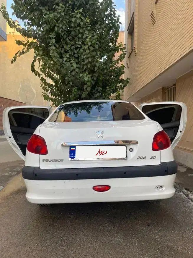 پژو ۲۰۶ صندوق دار v8 - 1399