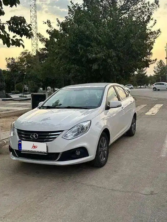 جک J4 اتوماتیک ساده - 1402