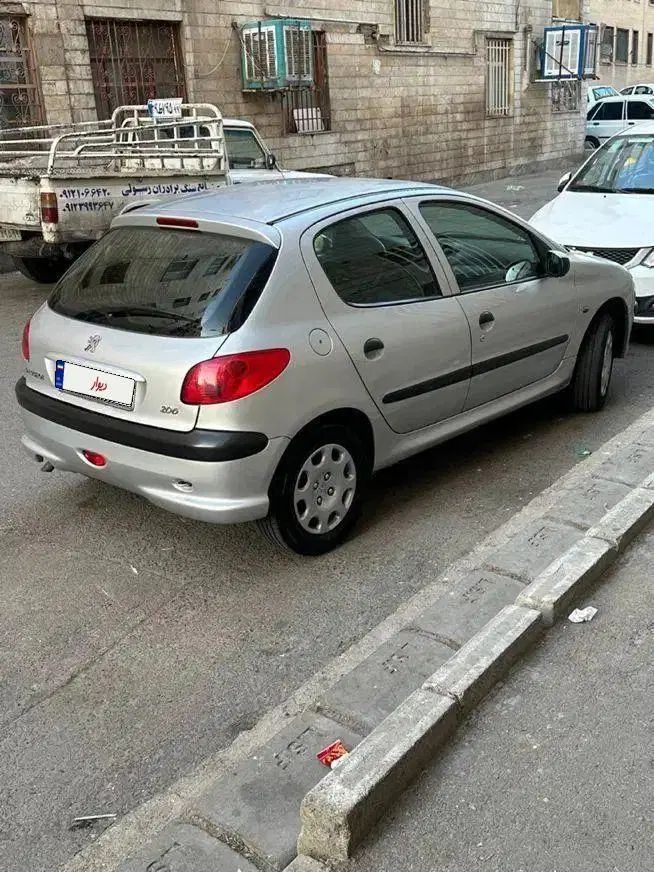 خودرو پژو، 206 آگهی ann_20010605