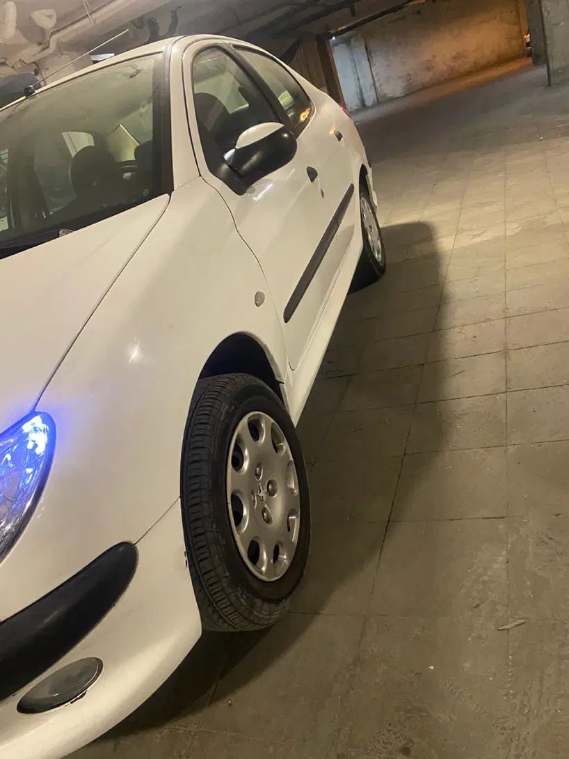 پژو ۲۰۶ صندوق دار v8 - 1390