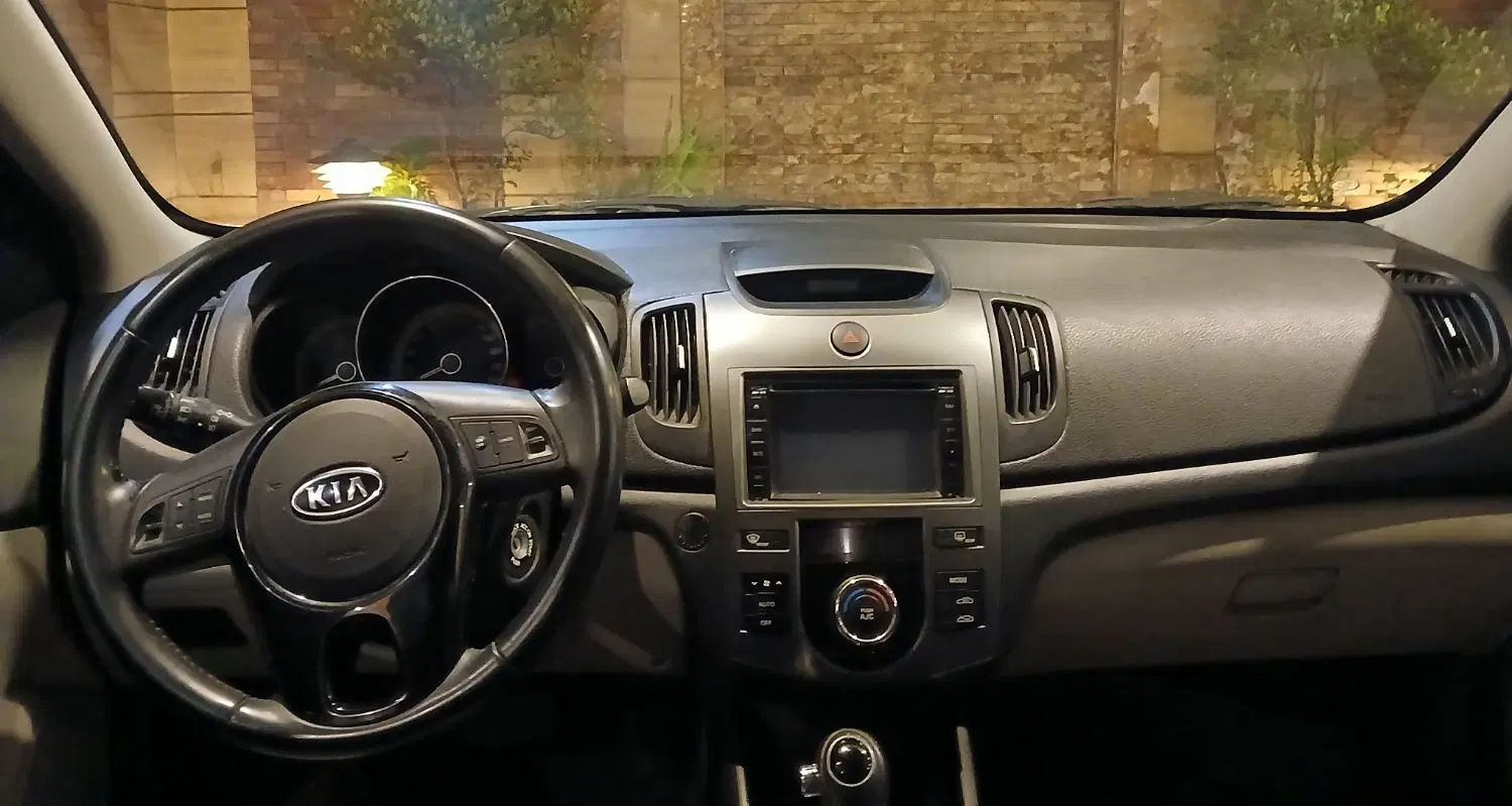کیا سراتو 2.0 لیتر اتوماتیک GT لاین - 2016