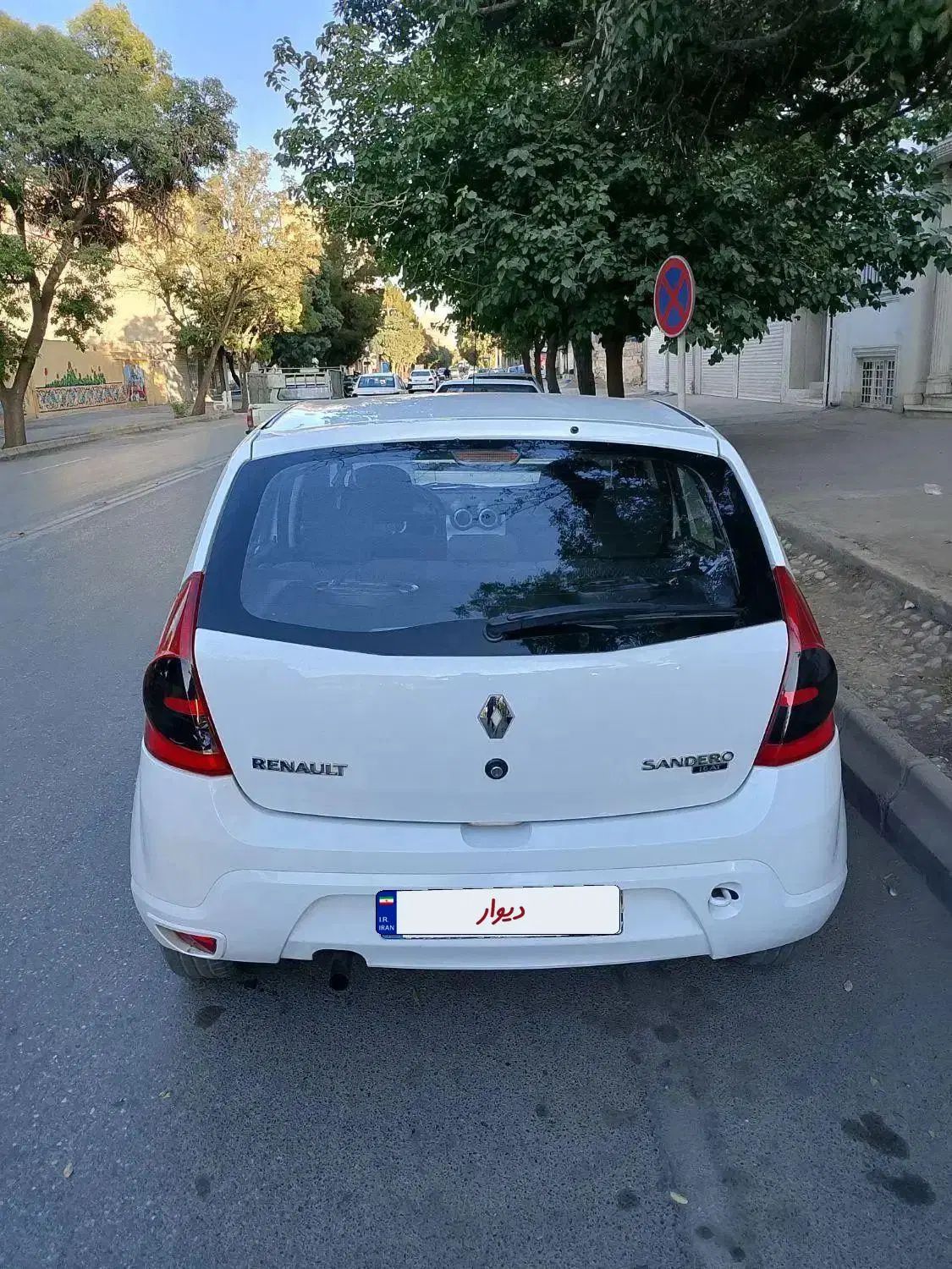 رنو ساندرو اتوماتیک - 1395