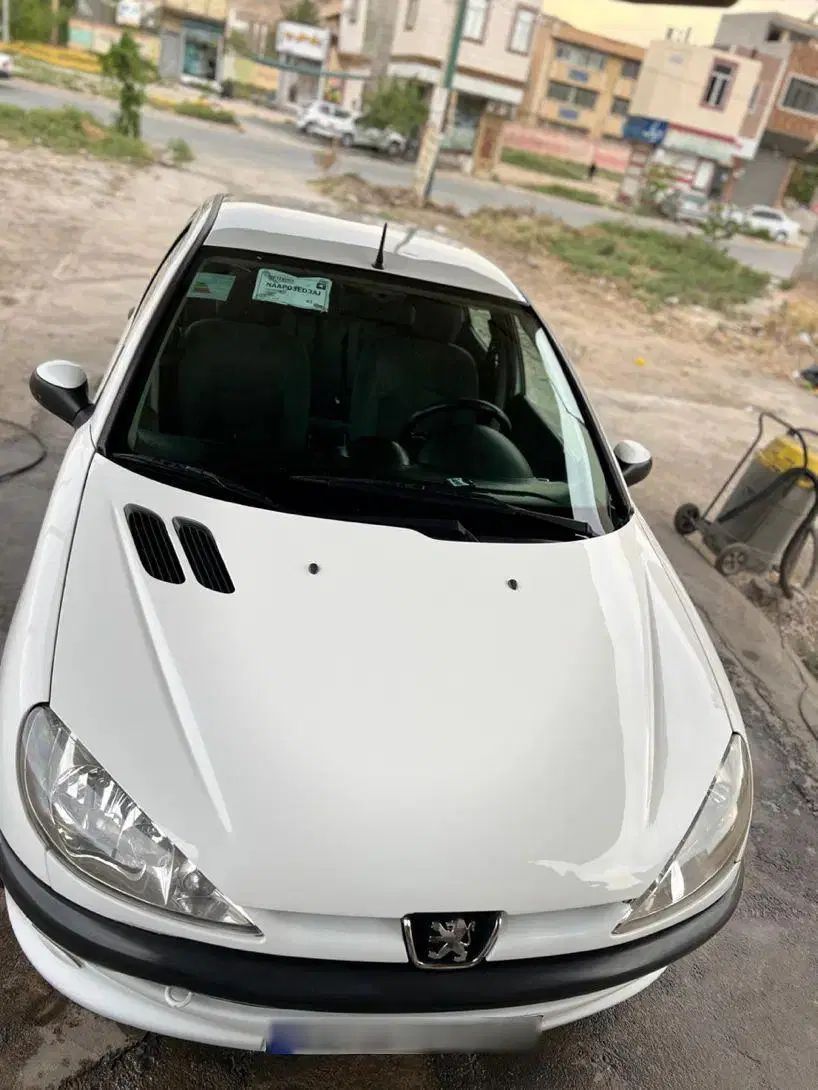 پژو ۲۰۶ صندوق دار v8 - 1399