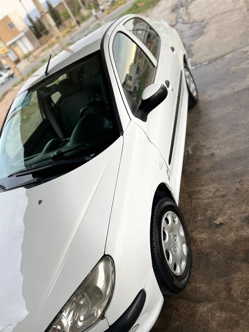 پژو ۲۰۶ صندوق دار v8 - 1399