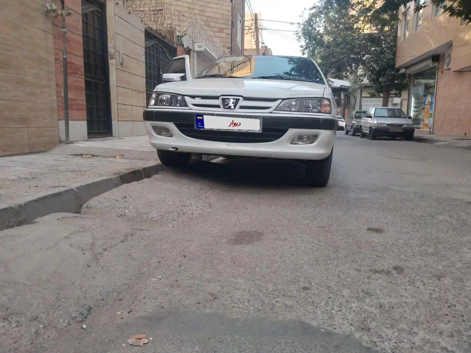 پژو پارس XU7P - 1401