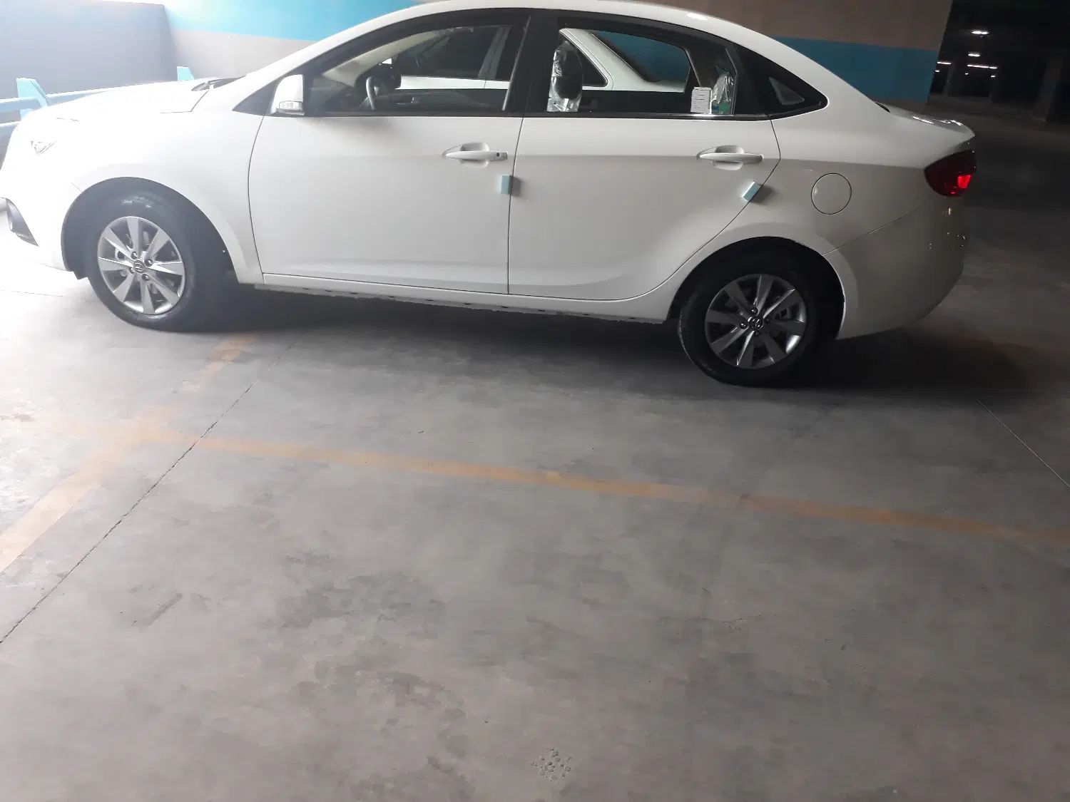 جک J4 اتوماتیک ساده - 1403