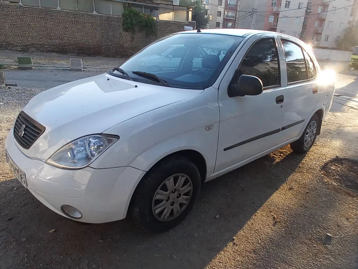 تیبا صندوق دار SX - 1399