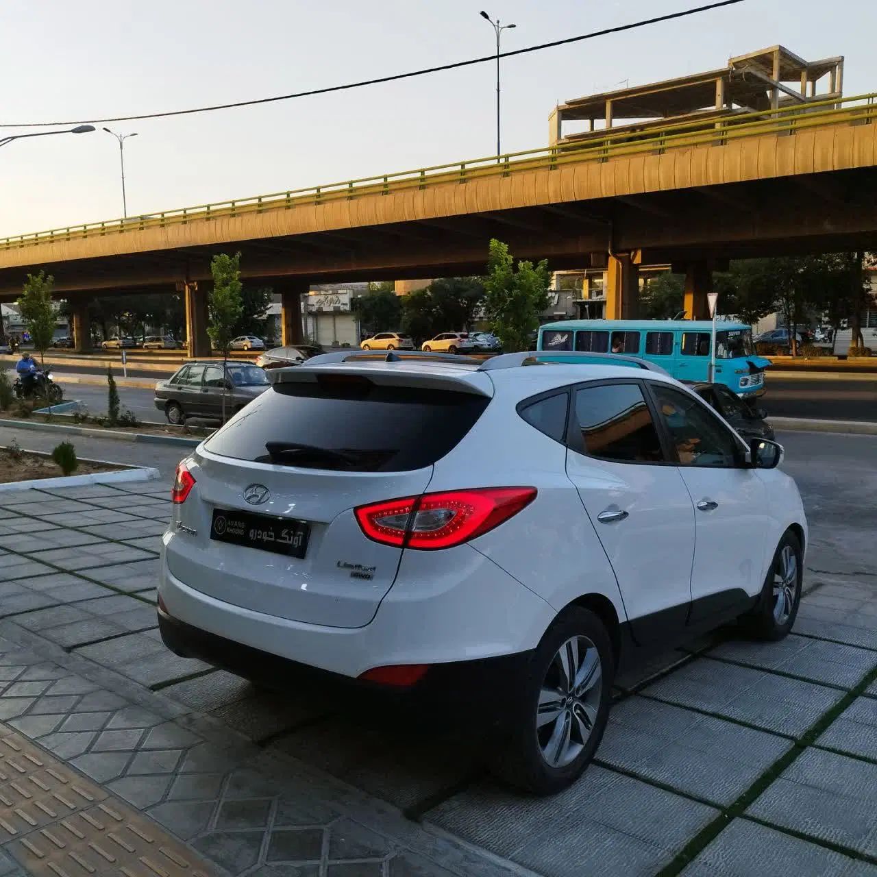 سمند LX XU7 - 1403