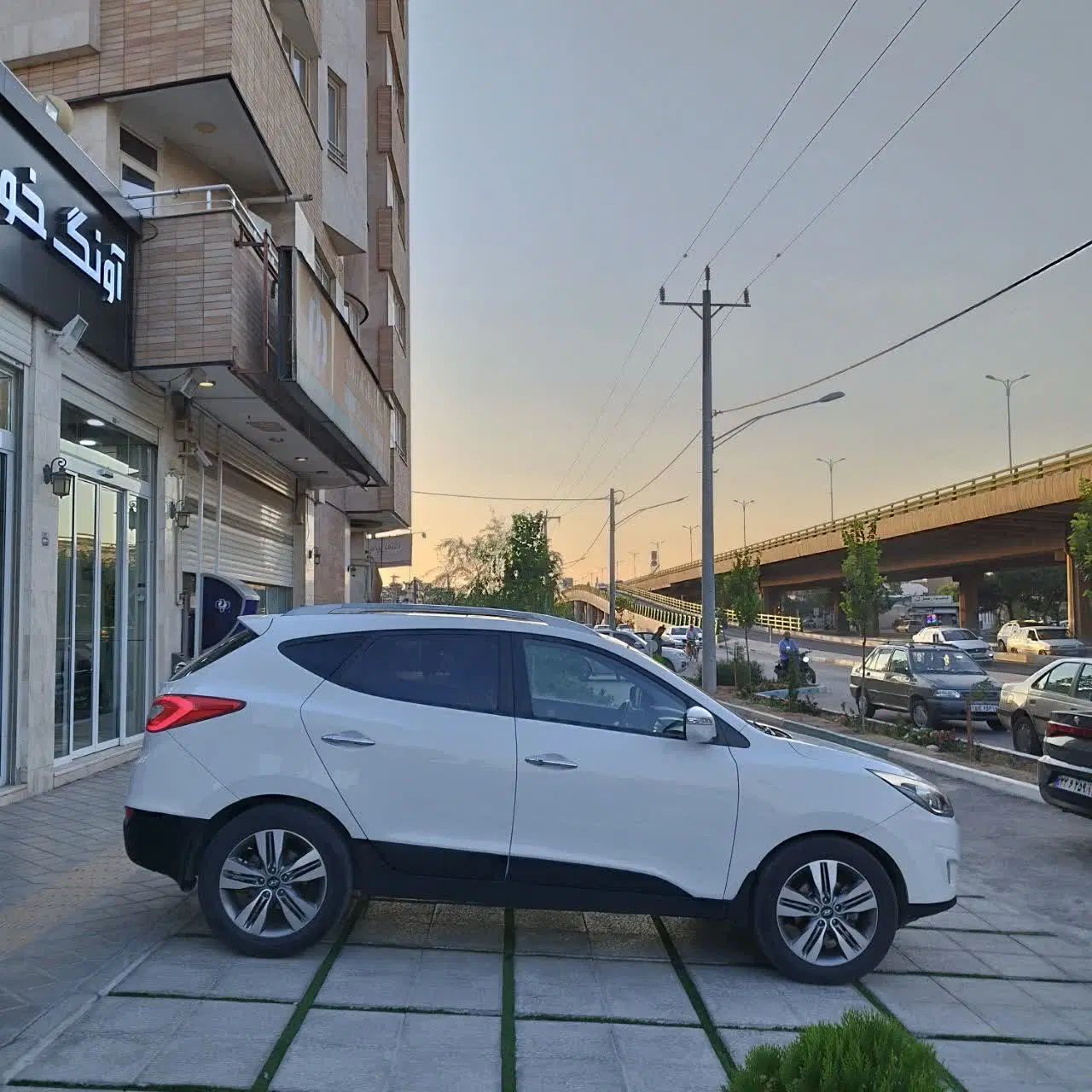 سمند LX XU7 - 1403