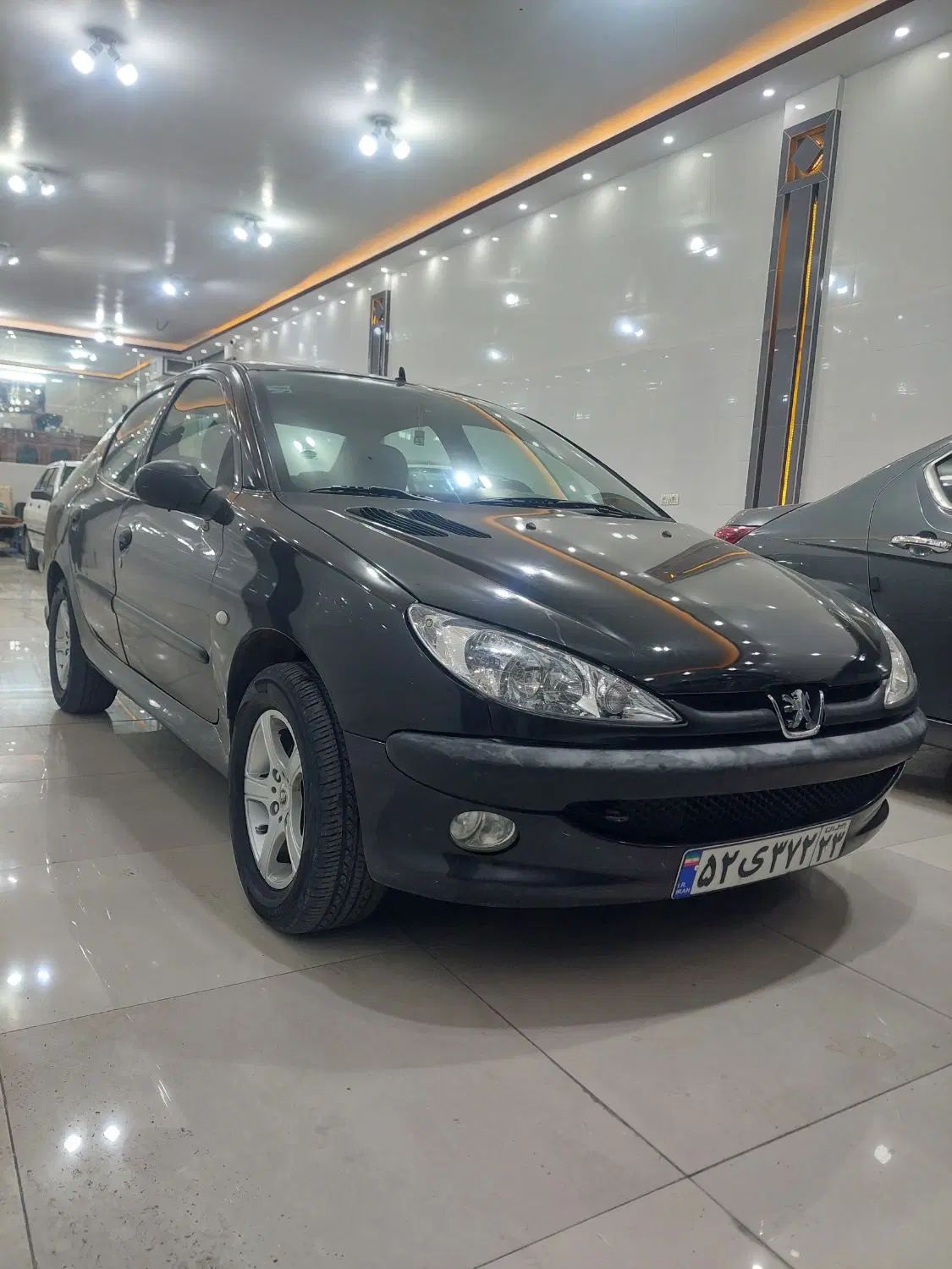 پژو ۲۰۶ صندوق دار v8 - 1393